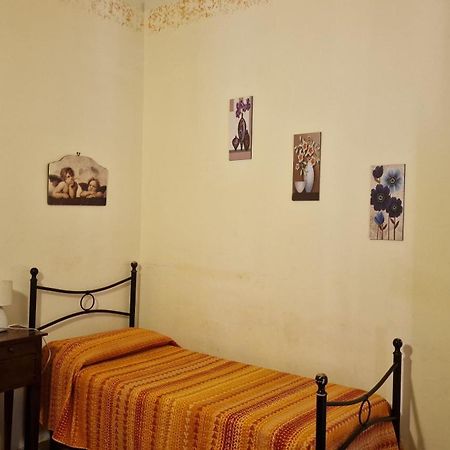 B&B Il Vecchio Messina Trapani Buitenkant foto